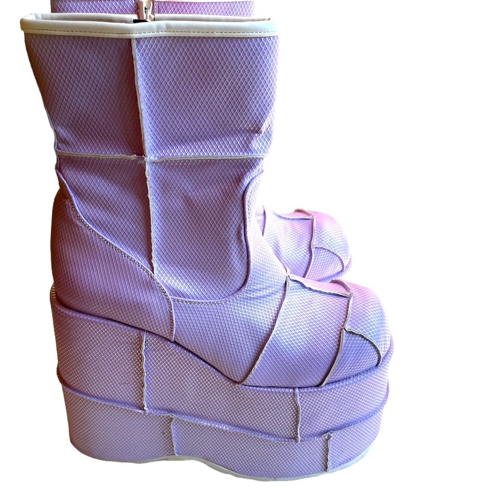 DEMONIA LAVENDER HOLOGRAM STACKERS MENS SIZE 10